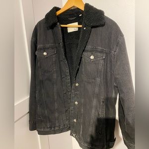 Wilfred free Sherpa black denim jacket